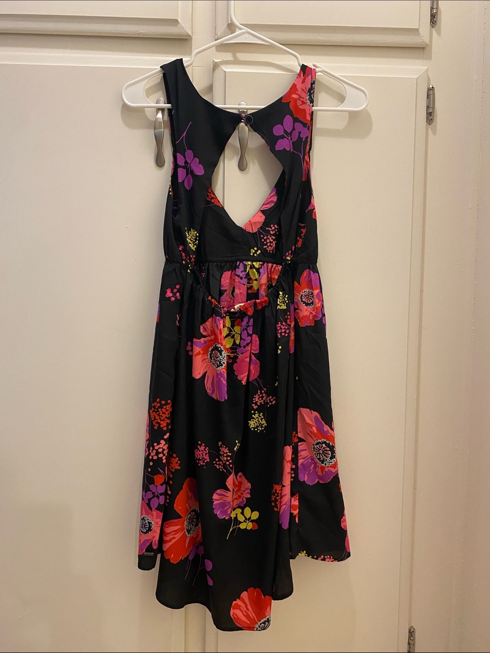 Floral Roxy Dress - Picture 2 of 5